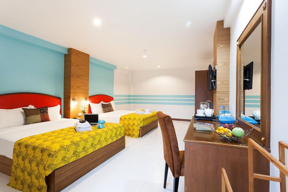 We Briza Hotel Chiangmai Chiang Mai Exterior photo