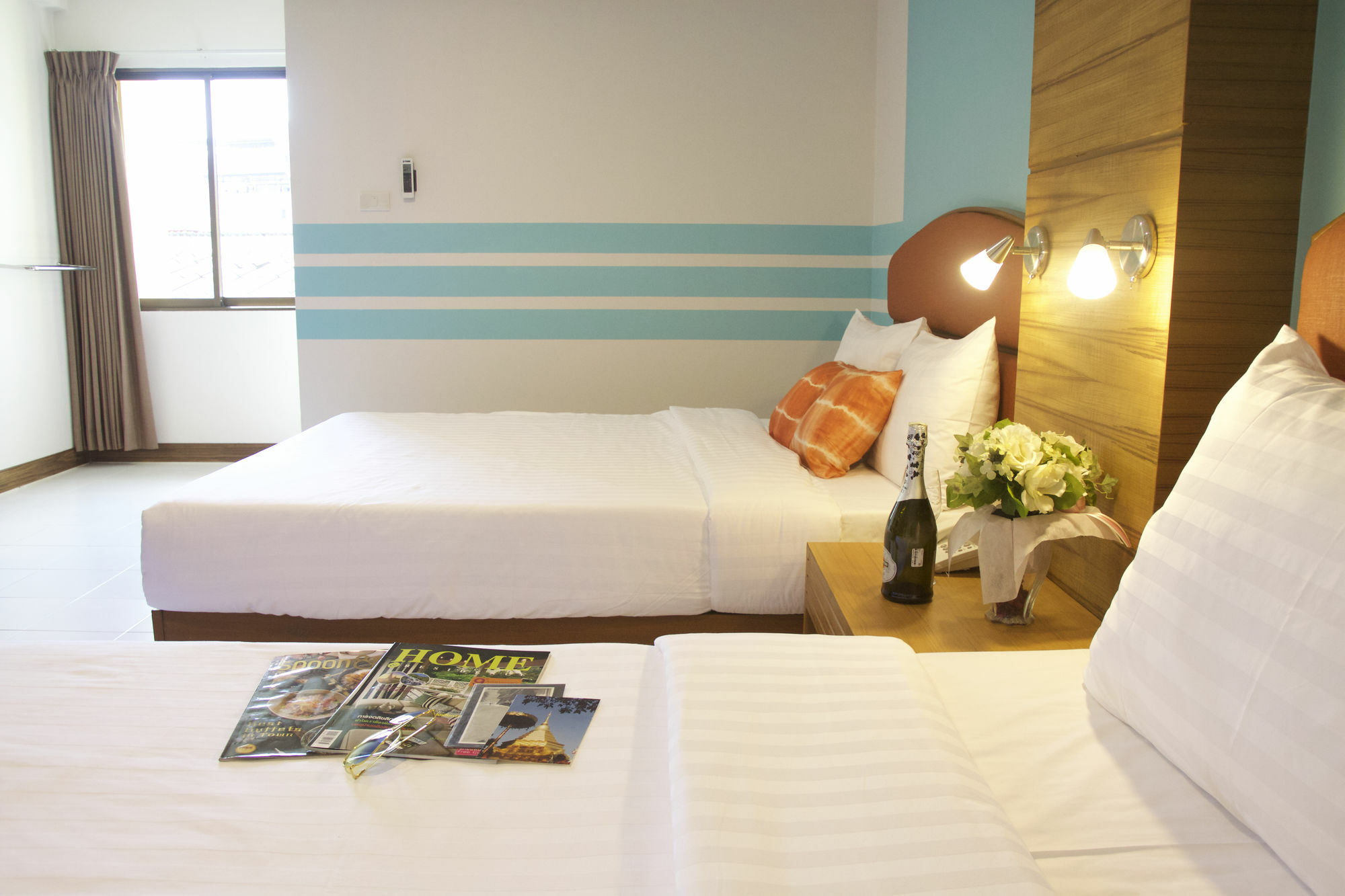 We Briza Hotel Chiangmai Chiang Mai Exterior photo